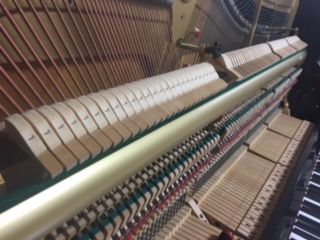 YAMAHA U3A�@�n���}�[