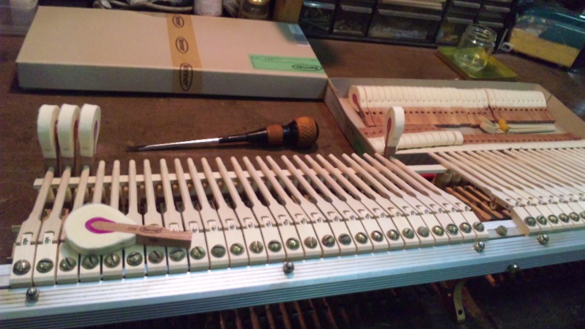 ハンマー交換・取り付け作業