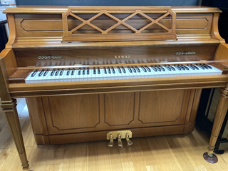 KAWAI Upright Piano KL-51WI�@�Ē����ς�