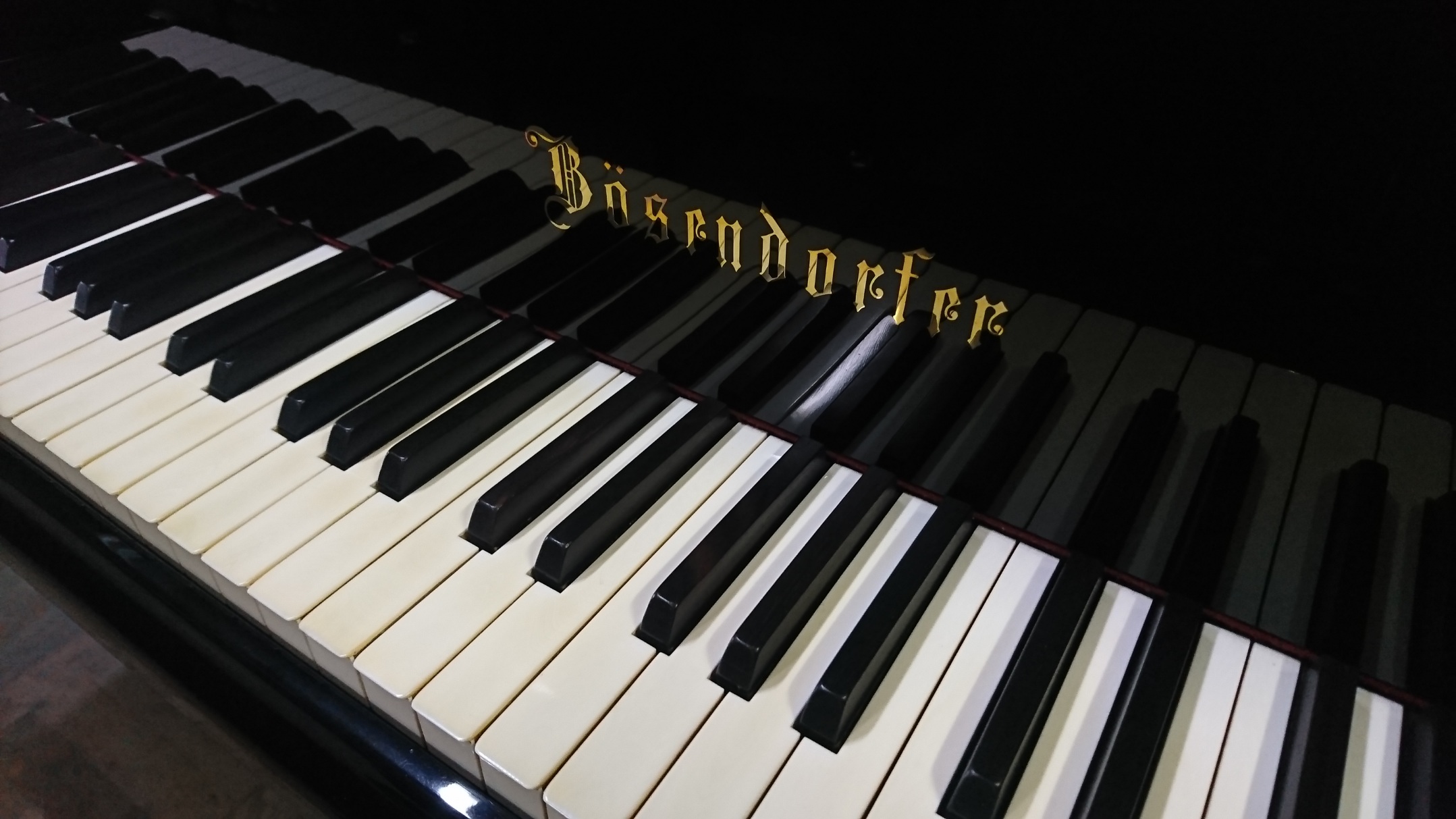Bosendorfer200�@���Ղƃ��S