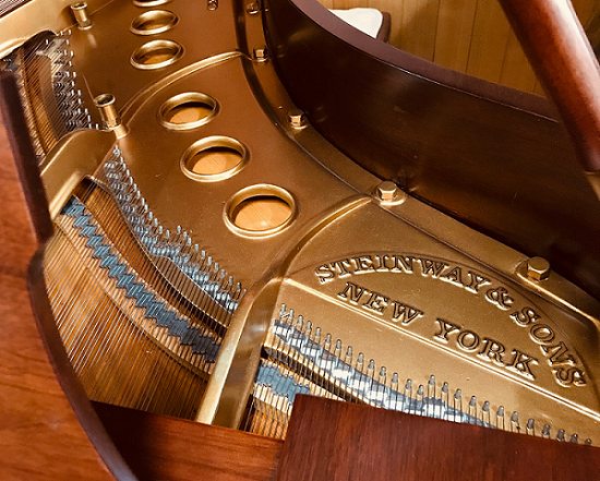 steinway M �t���[��