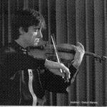 Danut Maneaさんはブラショフフィルハーモニーのコンサートマスターです。